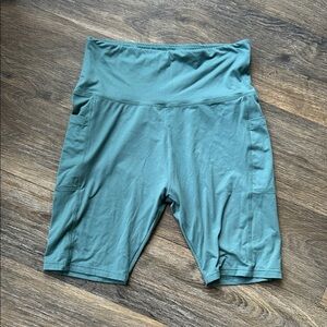 Teal Women's High-Waisted Bike Shorts w/ Pockets